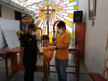 Internos del penal de Tumbes reciben séptima donación de mascarillas de sus compañeros