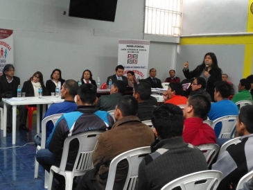 Realizan campaña legal en EP Lurigancho